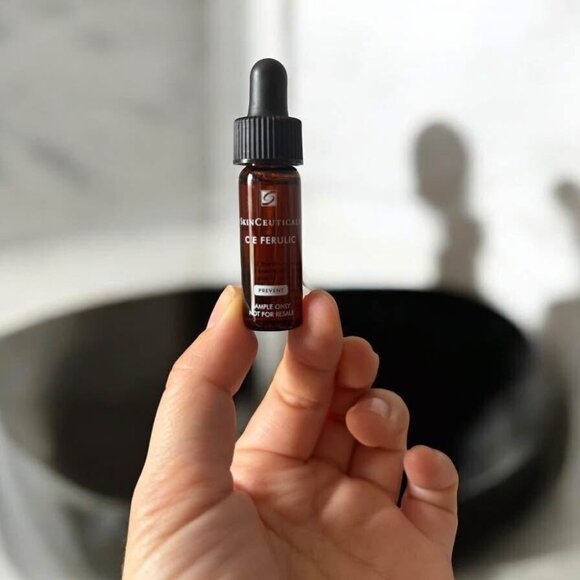 Skinceuticals C E Ferulic Sample box - Picture 5 of 5